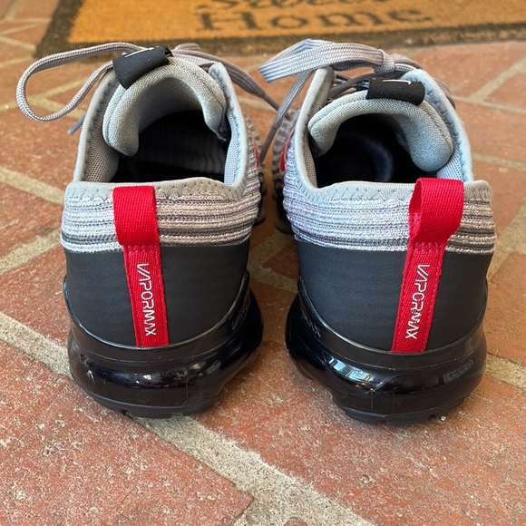 Nike Vapormax - Picture 6 of 8